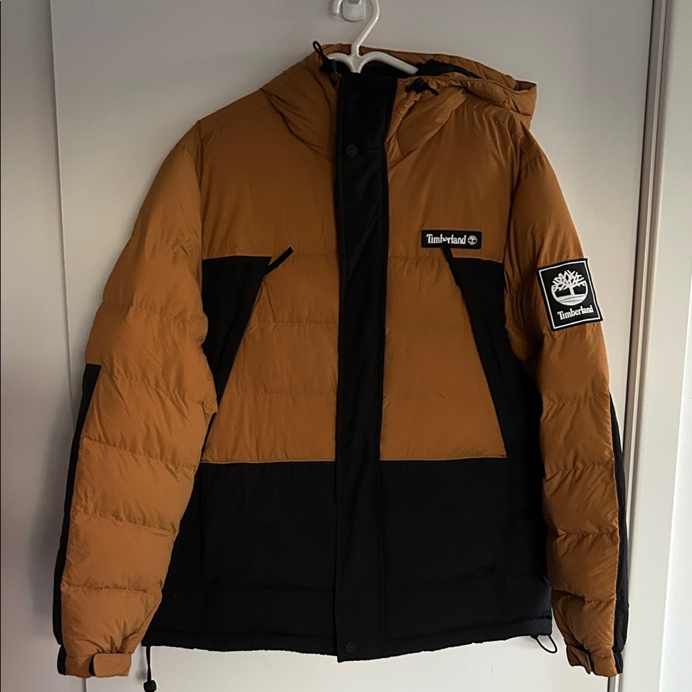 NWOT Timberland Men's Tan and Black Puffer Jacket